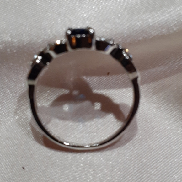 Inlaid Sapphire Zircon Size 11 Ring - Picture 6 of 9